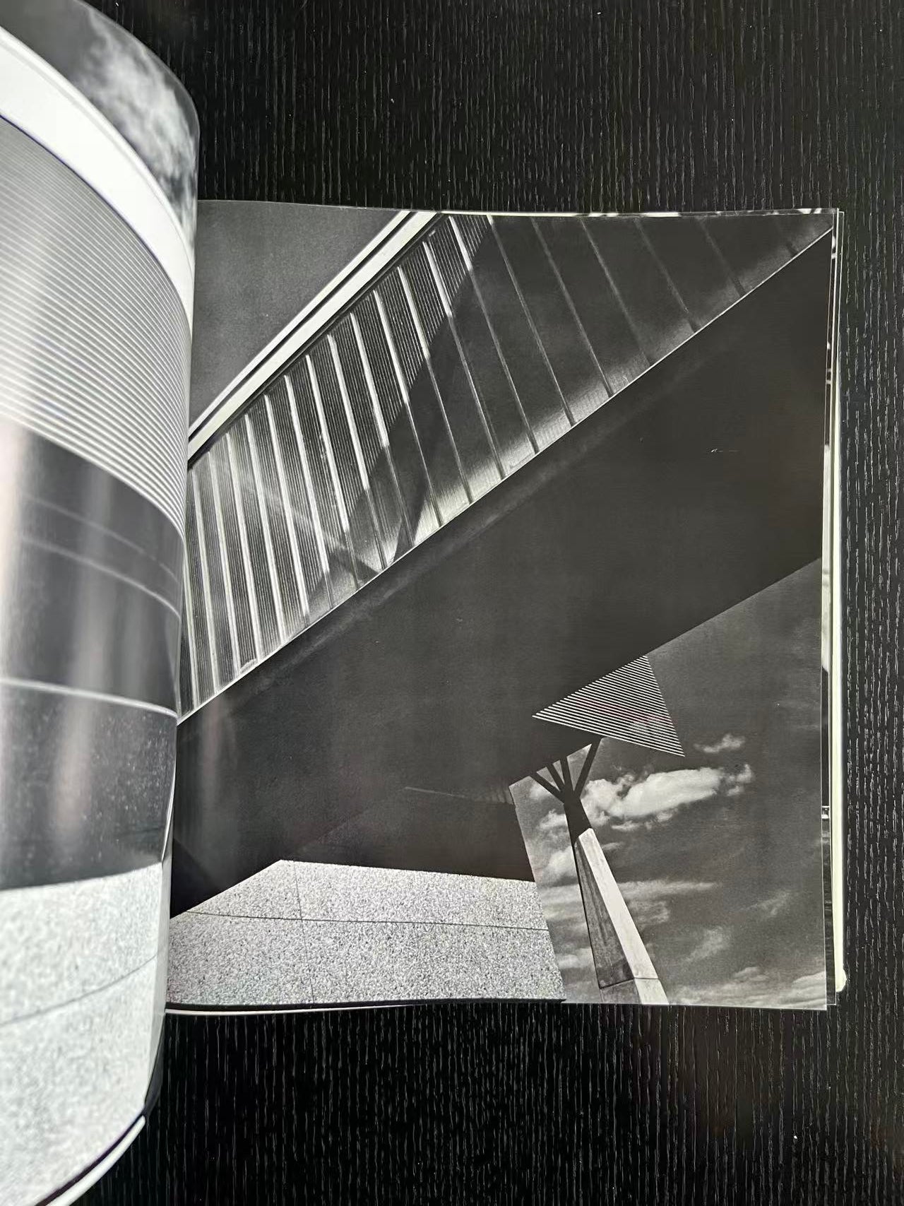 Architecture for the new world. The work of Harry Seidler