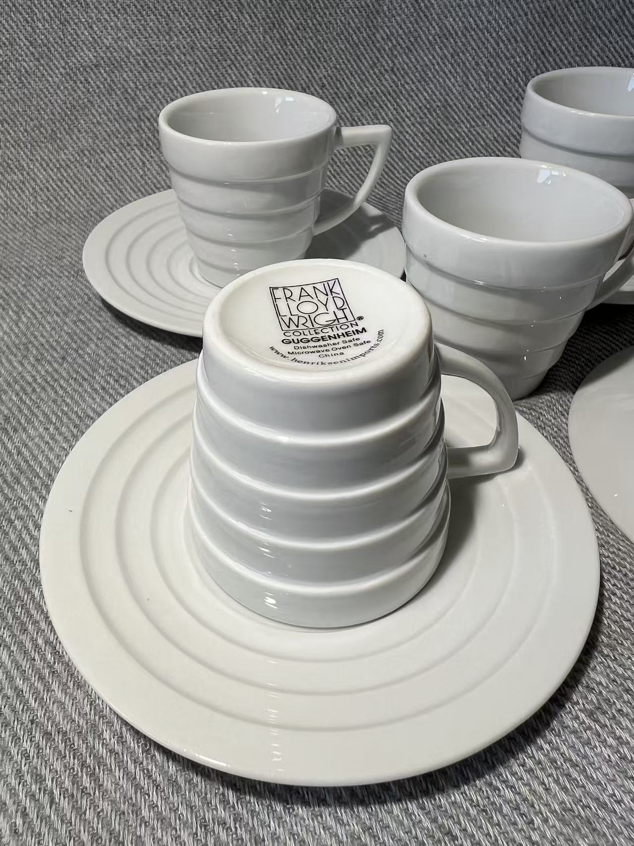 X006 - Frank Lloyd Wright - Guggenheim Spiral Espresso Cup & Saucer x 4