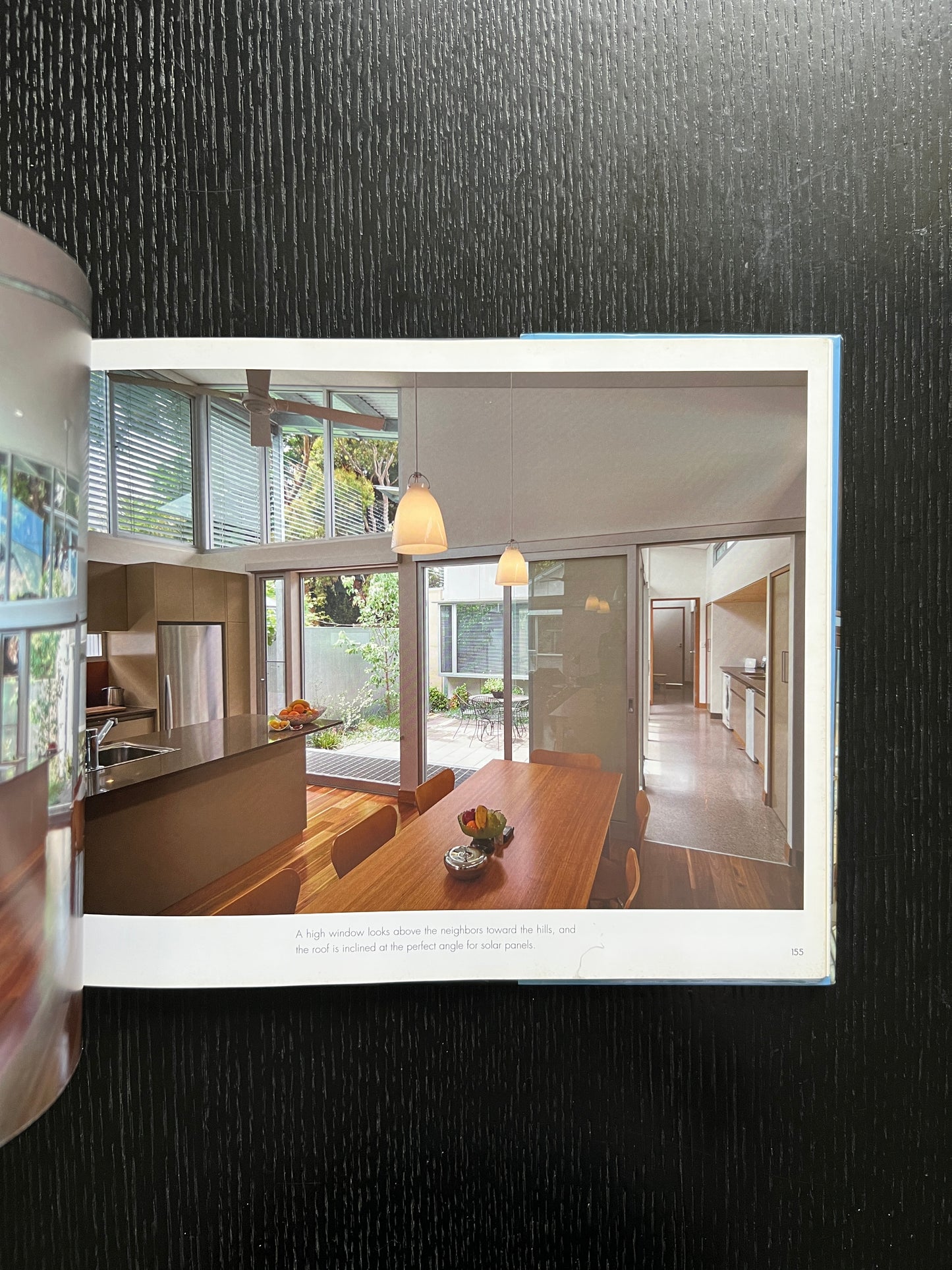 Australia Modern: 15 Houses in Harmony with the Land by Steve Huyton