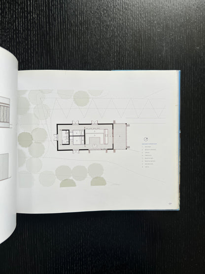 Australia Modern: 15 Houses in Harmony with the Land by Steve Huyton