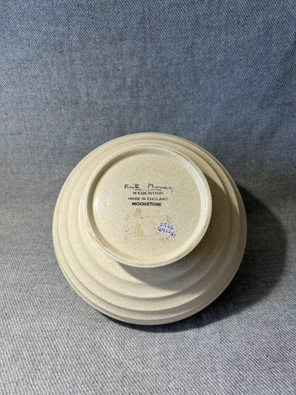 X001 - Keith Murray Wedgwood Moonstone Vase Shape 3988